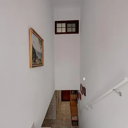 Lovely House In Americas *